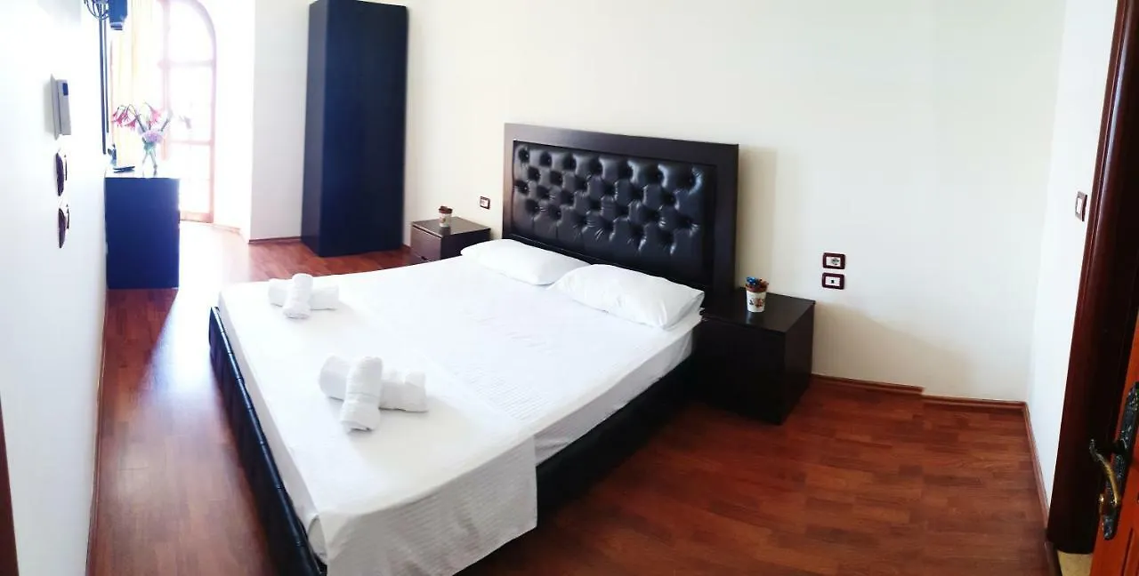 Hotel Guesthouse Central Sarande - 777