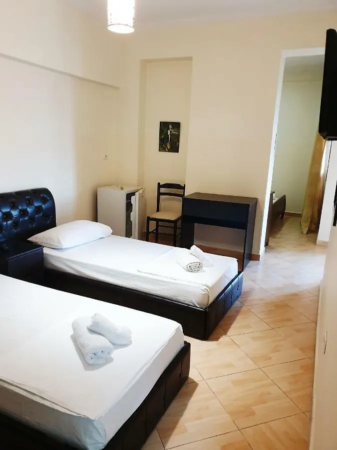 Guesthouse Central Sarande - 777 4*,  Albanien