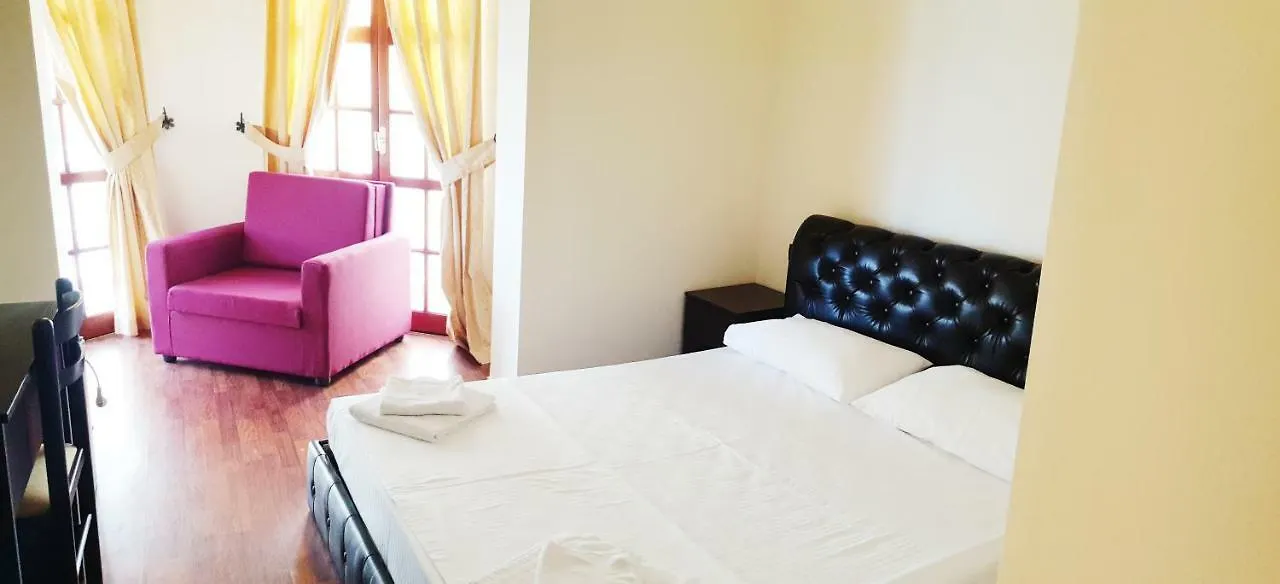 Hotel Guesthouse Central Sarande - 777