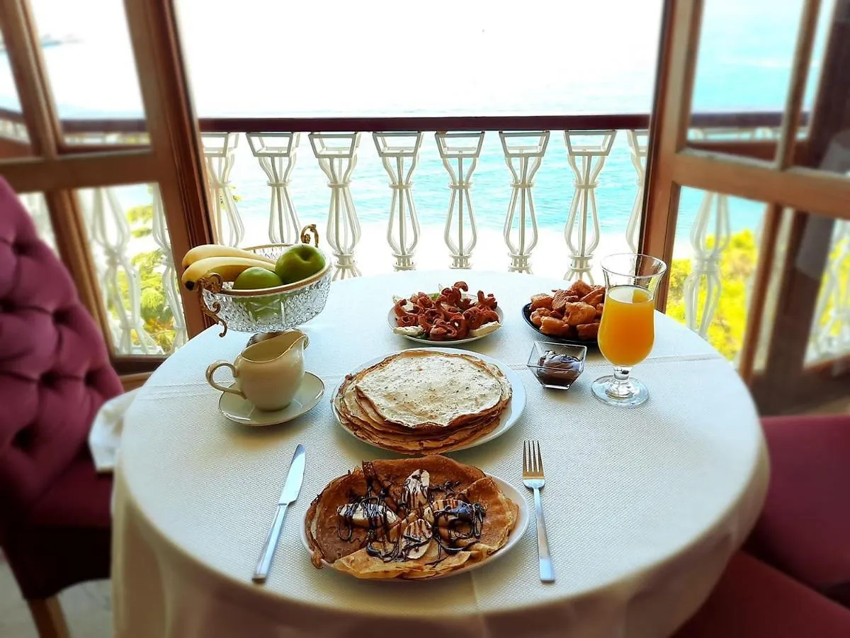 Guesthouse Central Sarande - 777 4*,  Albanien